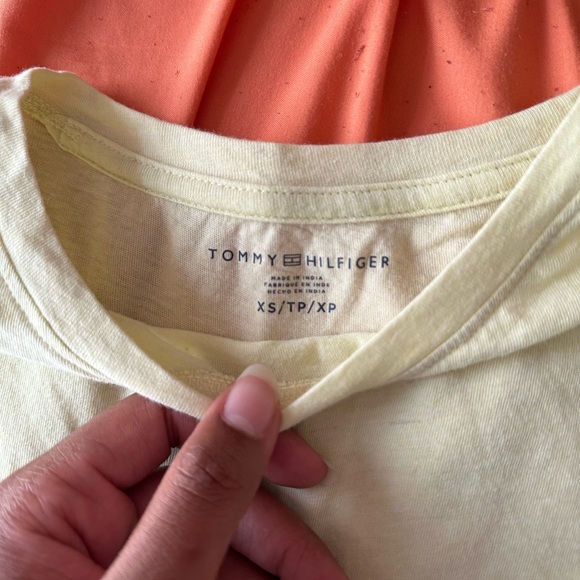 Tommy Hilfigher Tee - Picture 2 of 3